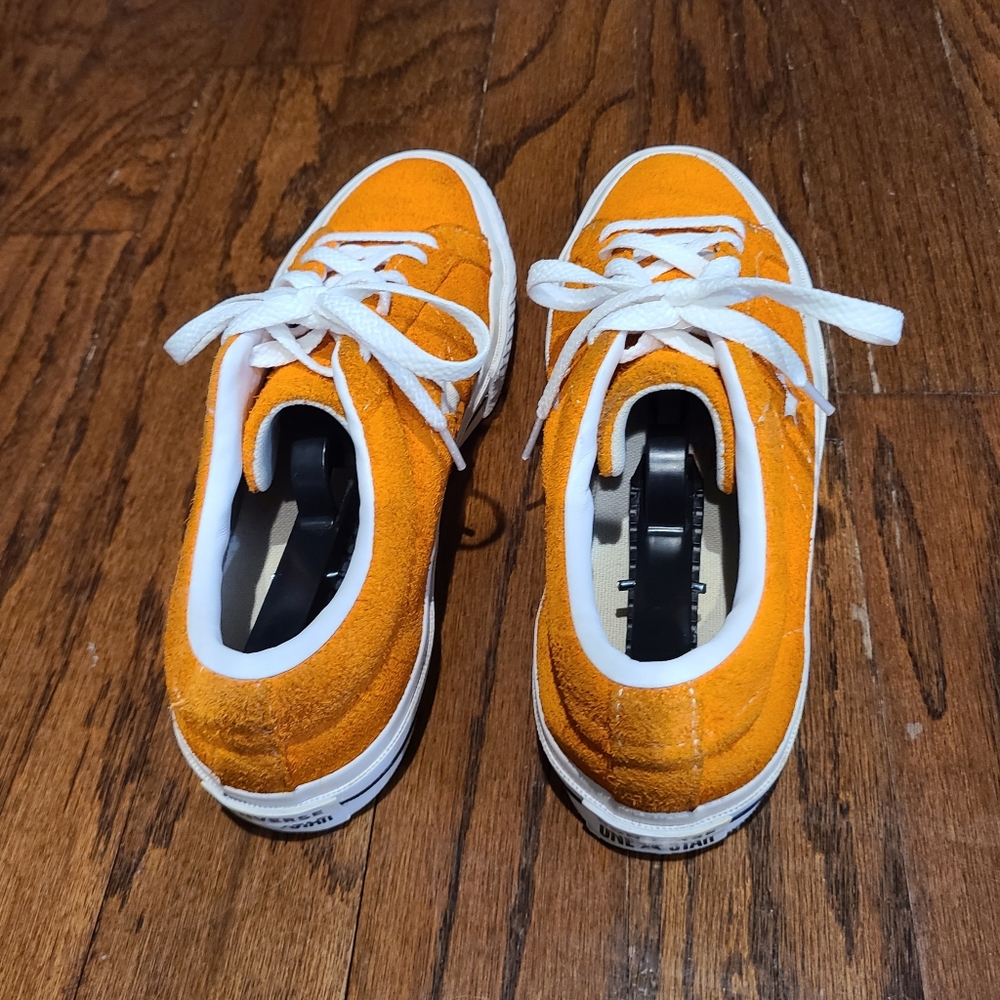 Converse sneaker mens 7 women's 9